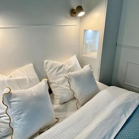 Studio Cosy Proche De Paris Avec Piscine 아파트 *